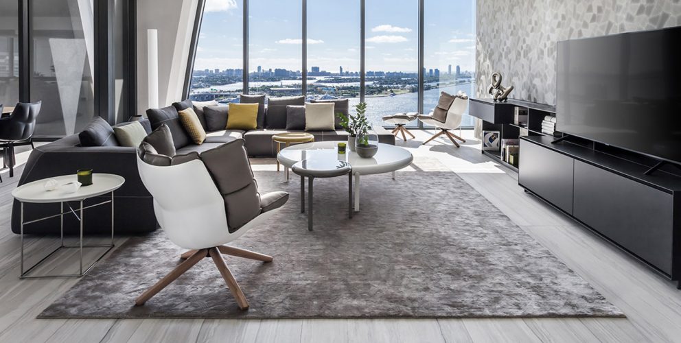 Husk Armchair - B&B Italia | Studio Como