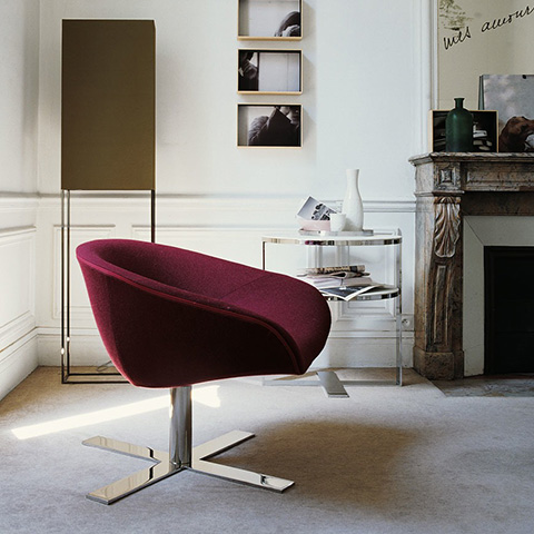 modern living room featuring b&b italia mart armchair