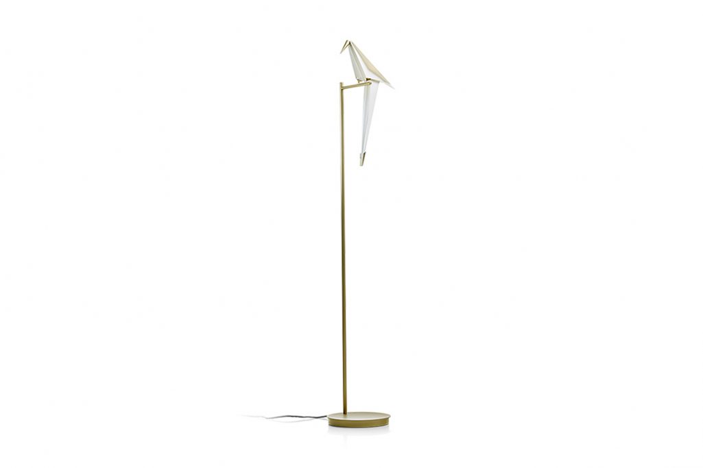 moooi perch light floor lamp on a white background