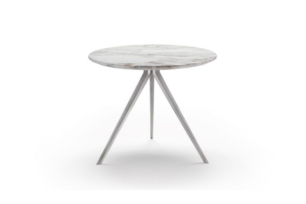 flexform zefiro side table round on a white background