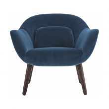 poliform mad armchair on a white background