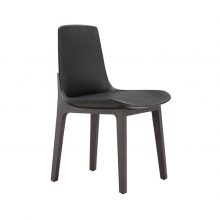 poliform ventura dining chair on a white background