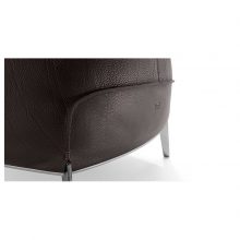 leg detail on a poltrona frau archibald gran comfort armchair in leather