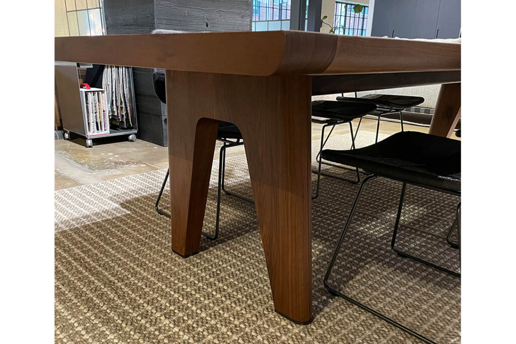 flexform monreale dining table in situ