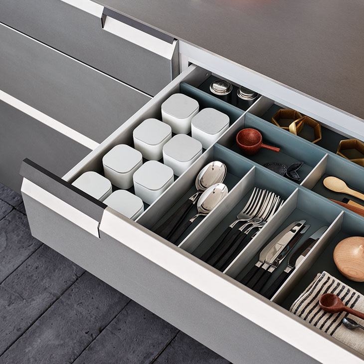 poliform shape kitchen drawers