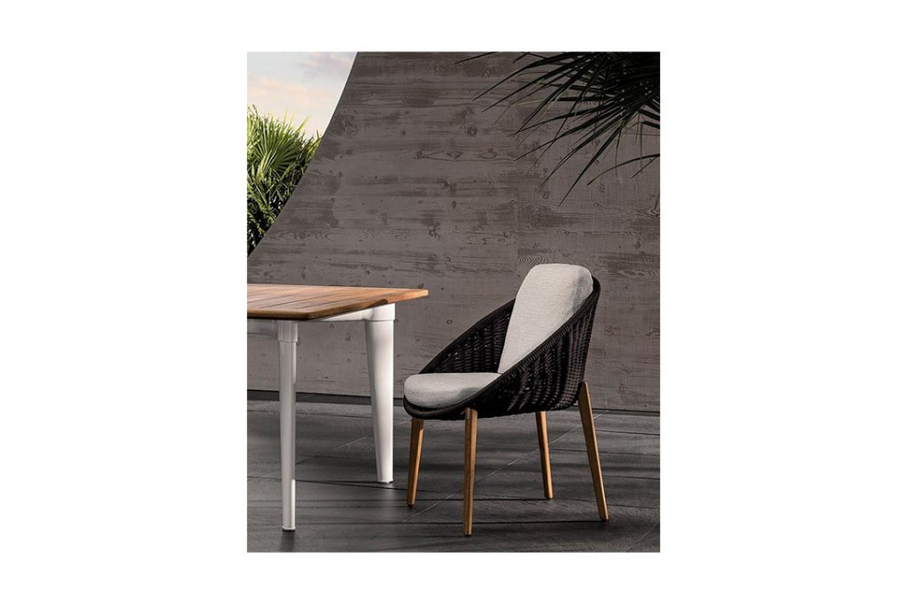 minotti lido cord outdoor dining arm chair in situ