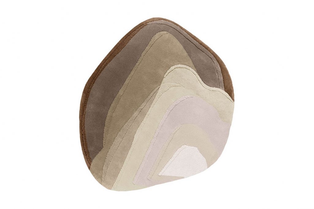 limited edition agate high rug travertine