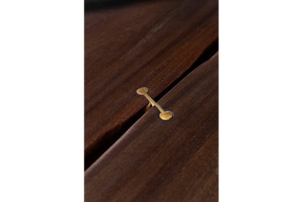 exteta 10th joint dining table burnished brass connectors