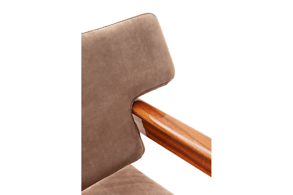 armrest on an exteta 10th vieste armchair