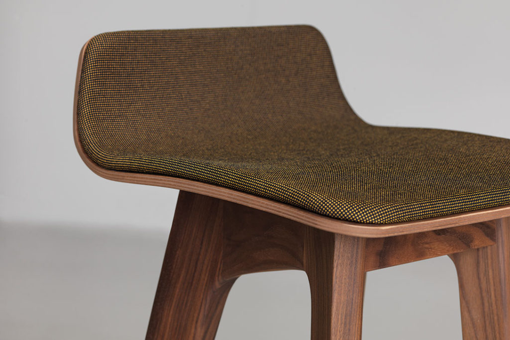 zeitraum morph bar stool padded seat