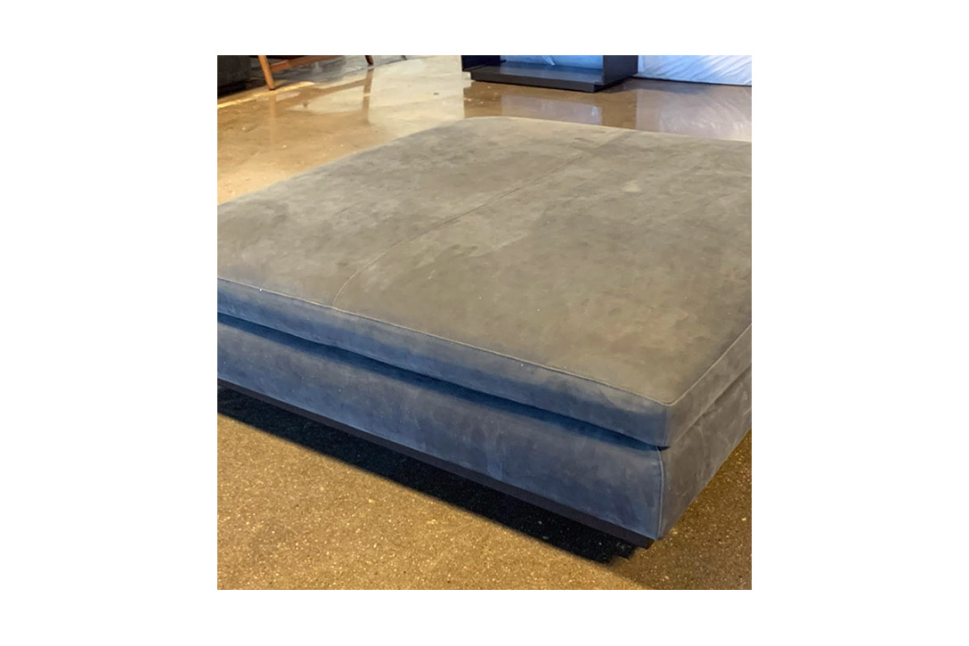 minotti andersen line bench ottoman on sale at studio como denver