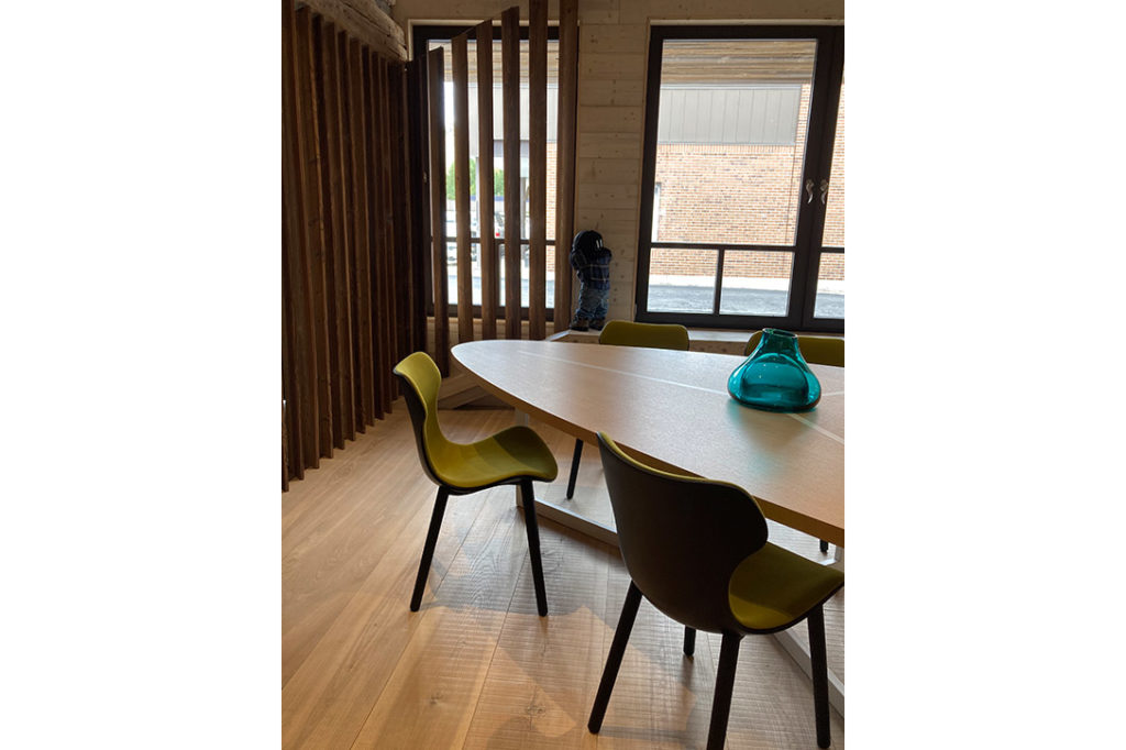 Papilio Shell Dining Chair Set of 4 - B&B Italia | Studio Como