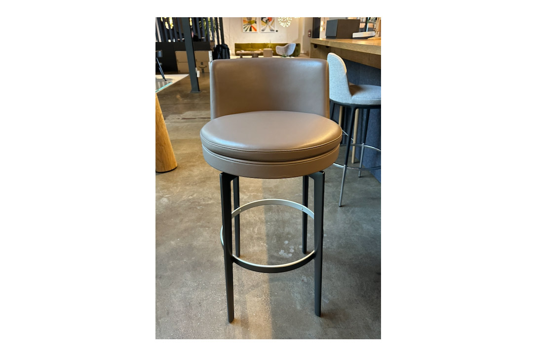 Feel Good Counter Stool, Set of 2 - Flexform | Studio Como