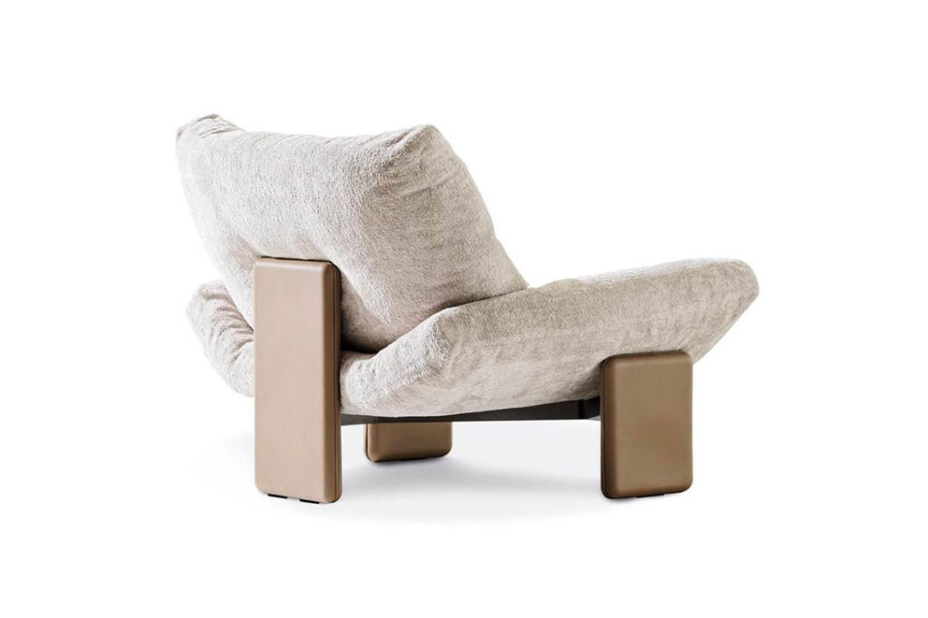 Emmi Armchair - Minotti | Studio Como