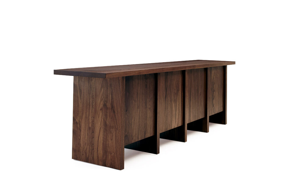 archivism edda credenza