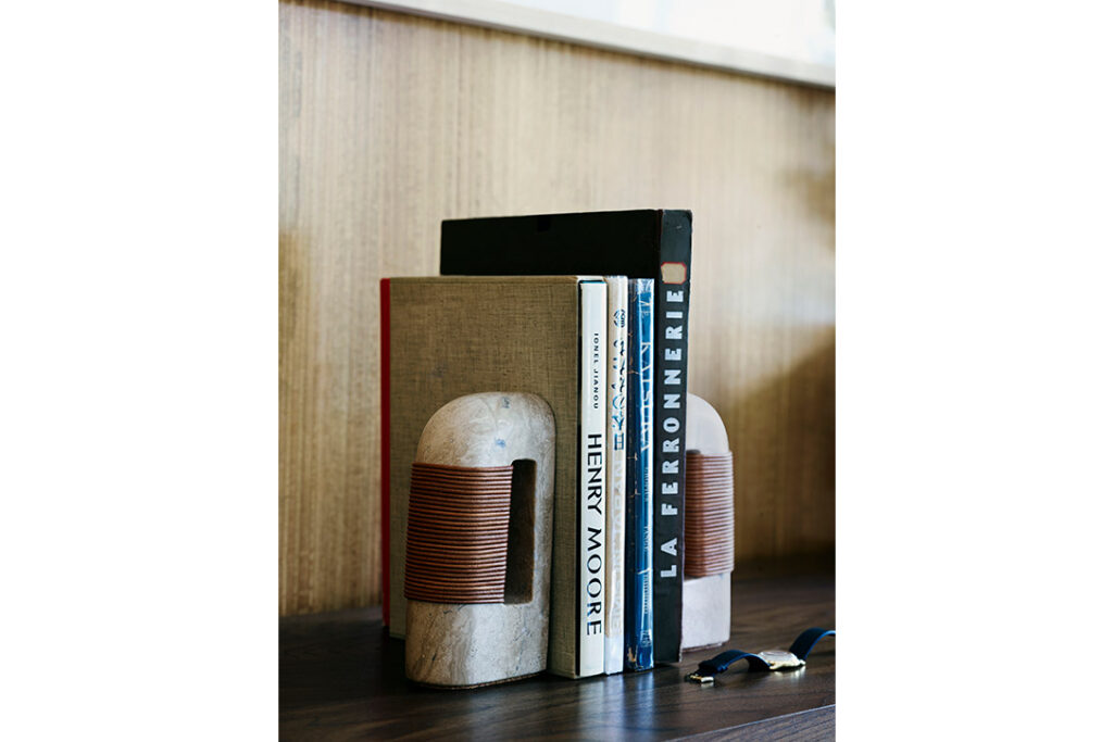 archivism fane book ends in situ