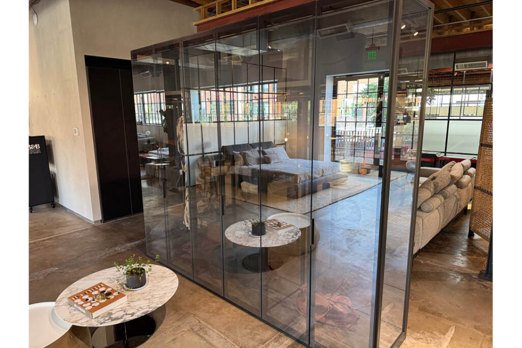 Senzafine Glass Wardrobe Island - Image 3