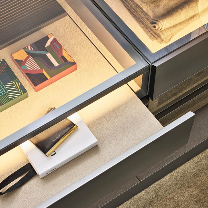 poliform ubik walk-in closet in situ