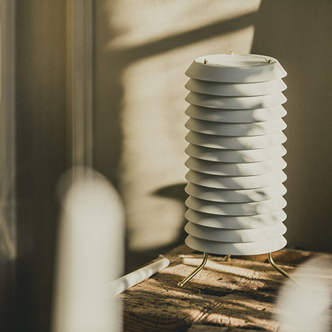 santa & cole maija table lamp in situ