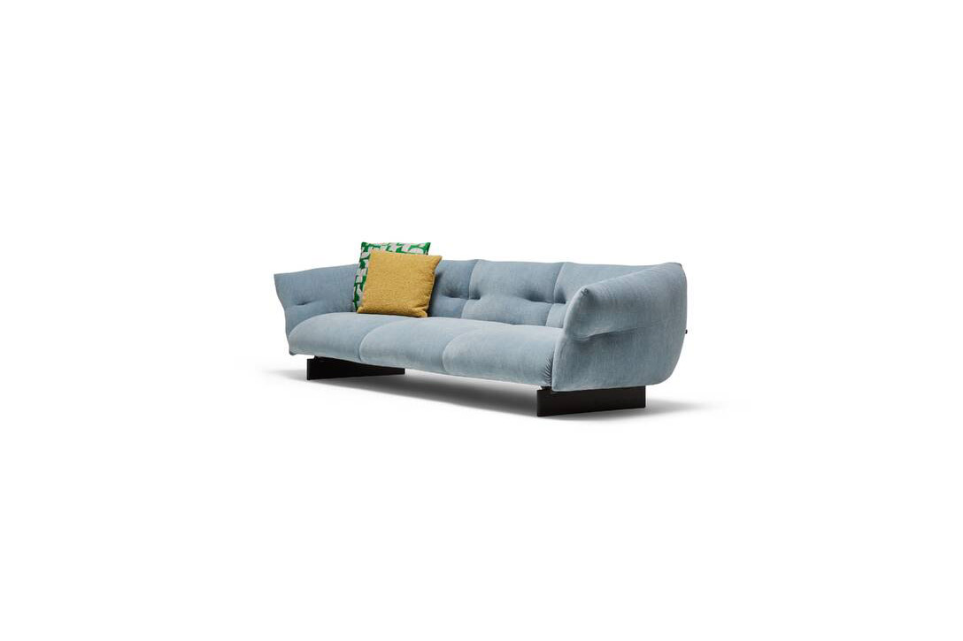 cassina mon-cloud sofa